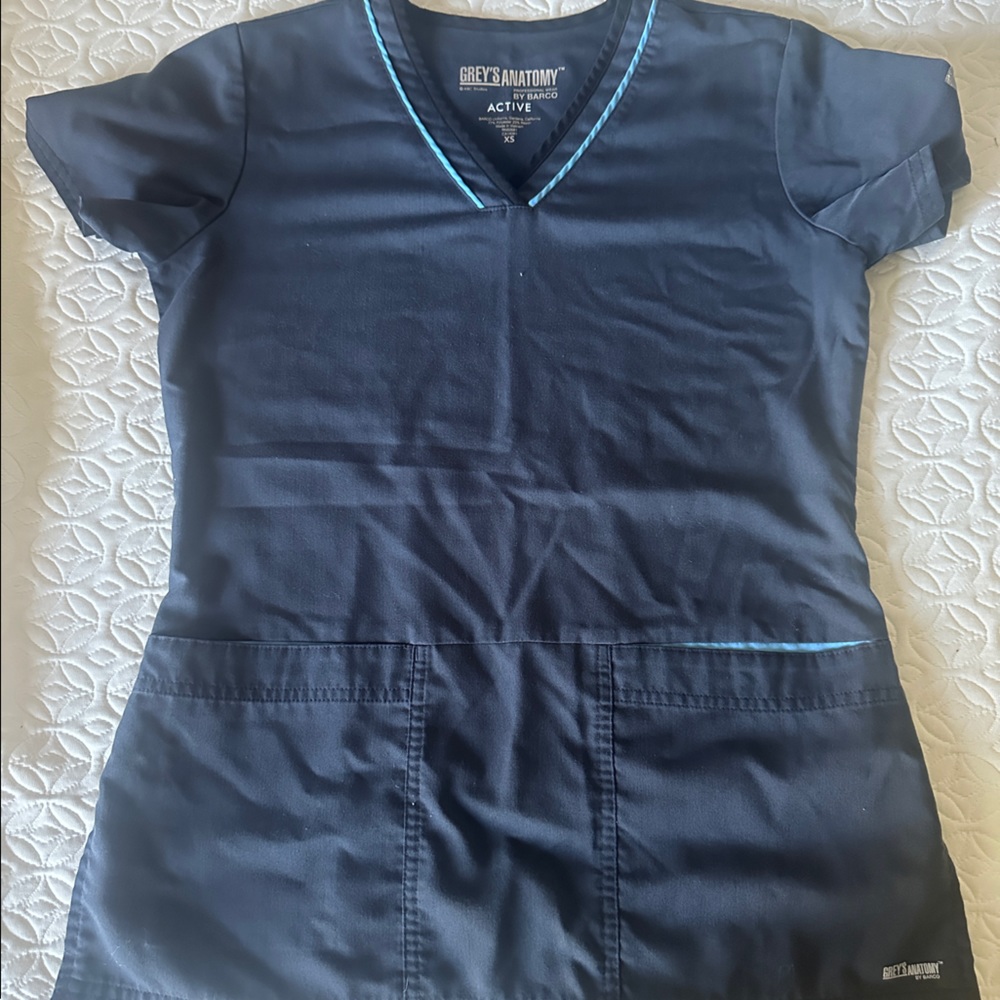 Grey’s Anatomy scrub top, grey/blueish